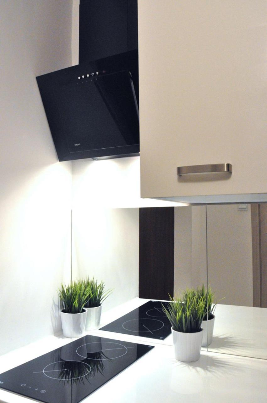 Nice And Comfy Studio Close To Old Town And Metro. 바르샤바 외부 사진